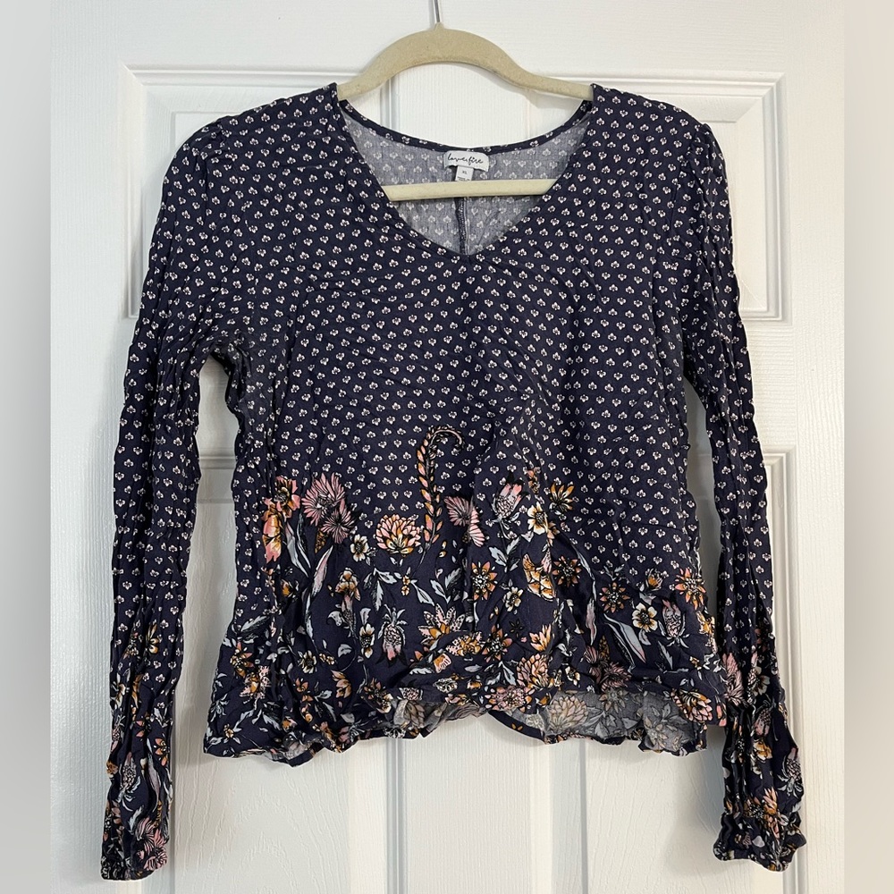 Cropped floral top